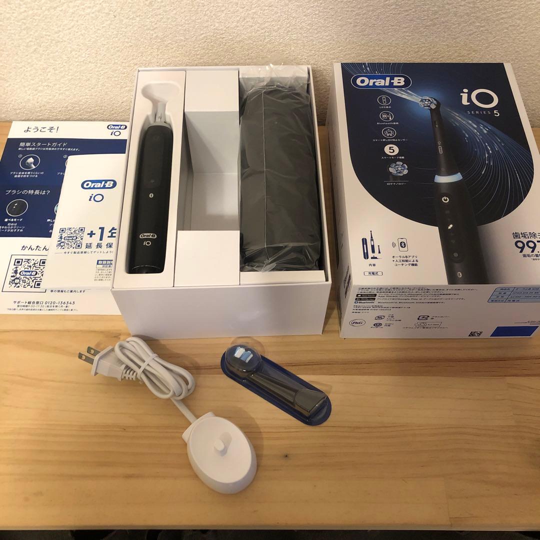Oral-B iO 5 電動歯ブラシ本体【おまけ舌磨き、変えブラシ】