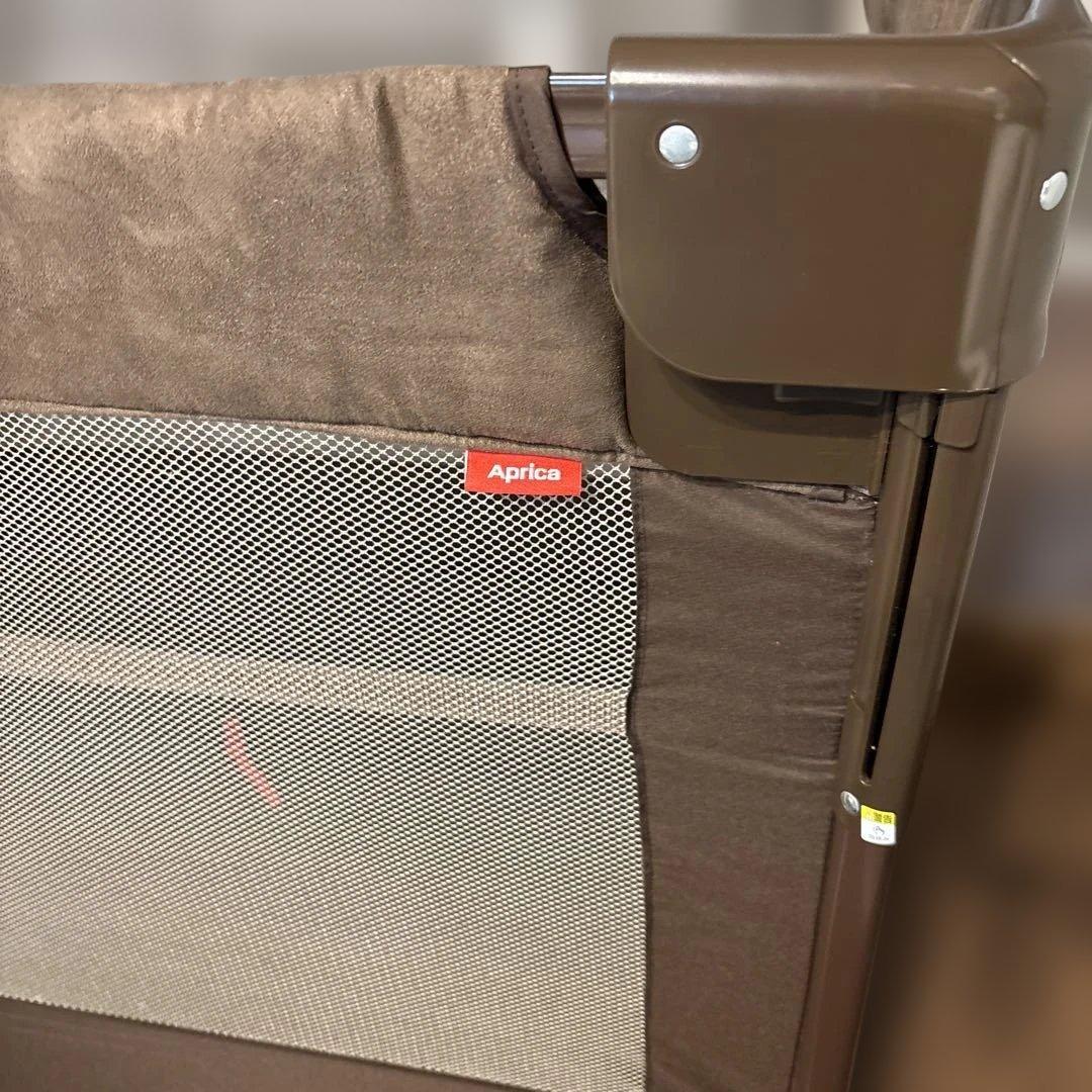 アップリカ　ココネル エアープラス (チョコレートBR)