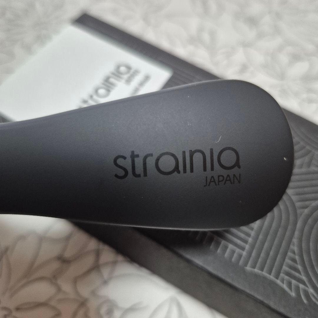 ストレーニア　ヘアブラシ