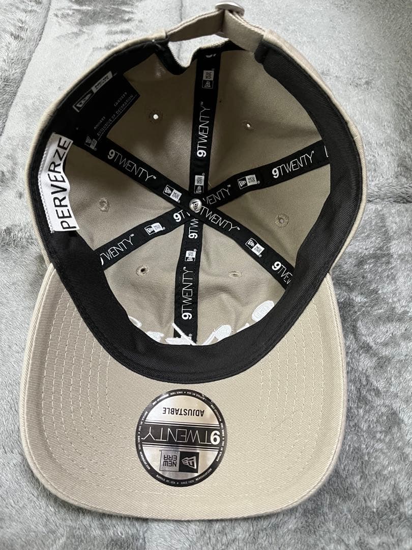 美品!ニューエラ PERVERZE パーバーズ Scrap Logo Cap
