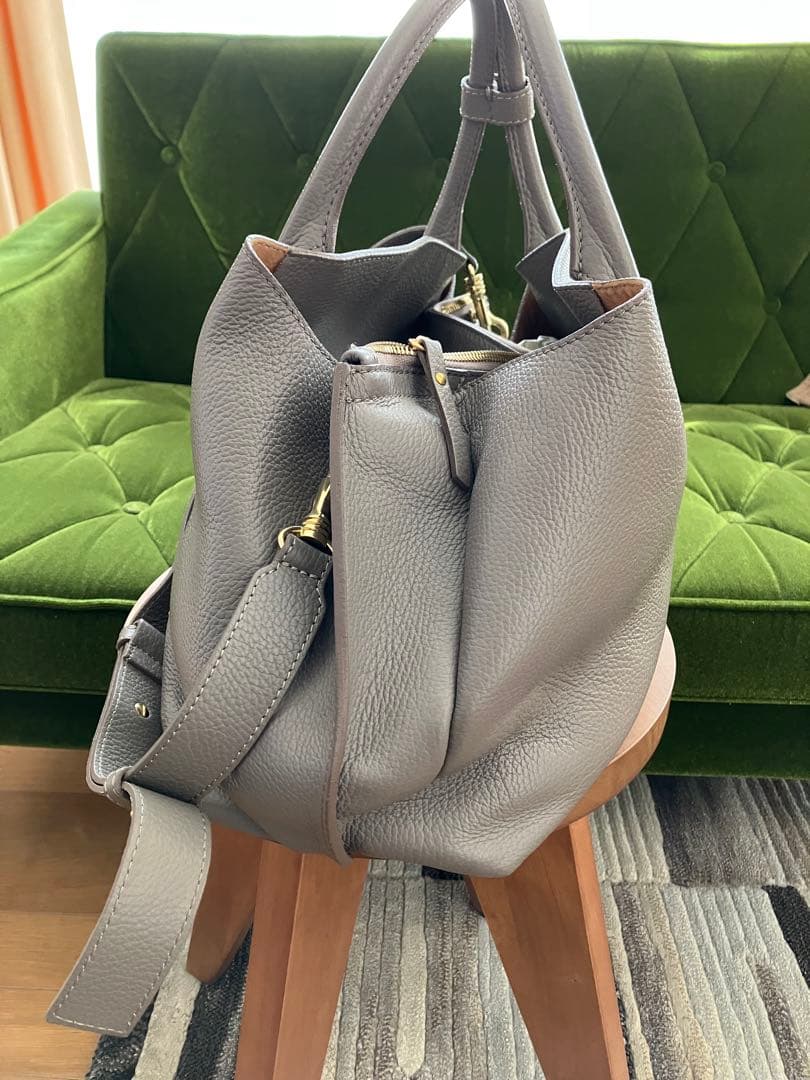 イアクッチIACUCCI レザートートバック