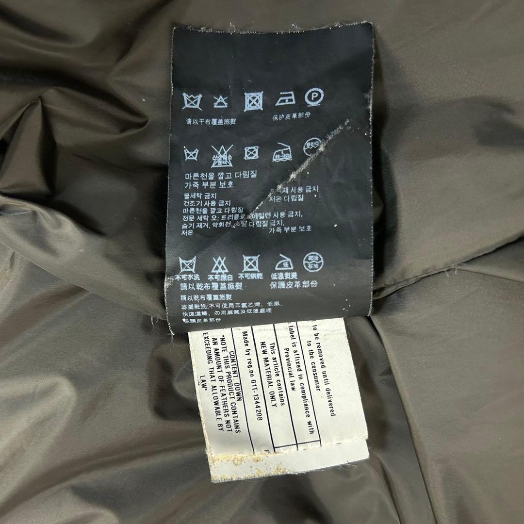 5685【希少カーキ・人気48サイズ】プラダ‪☆三角プレートロゴ入りダウン