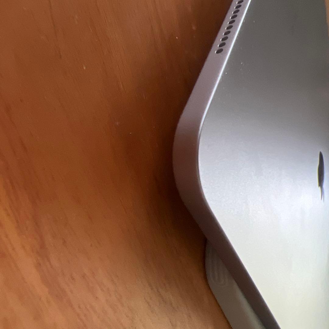 Apple iPad Air (M2) 128GBモデル　スペースグレイ