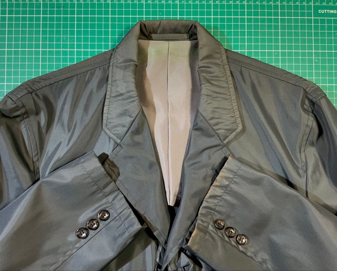 コムデギャルソン　フリル付きグレーナイロンジャケット