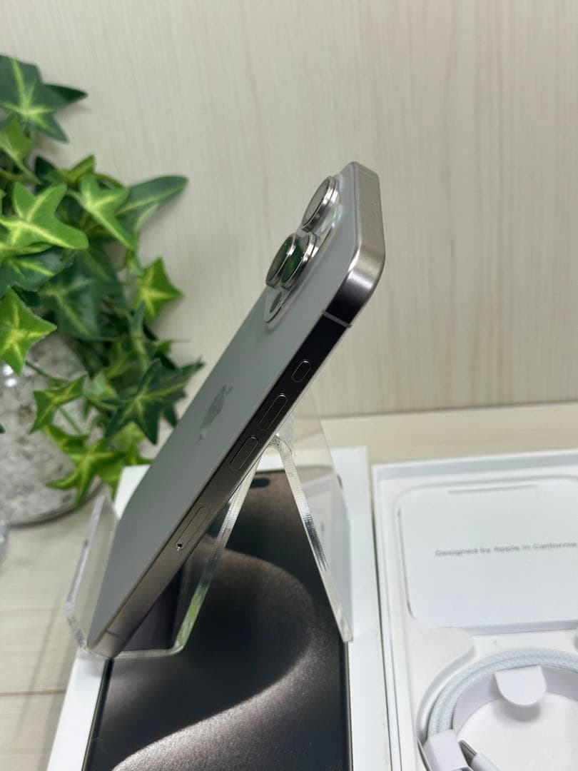 あ*様 ✅【動作未確認】iphone 15 Pro 256GB❣️国内版SIMフ