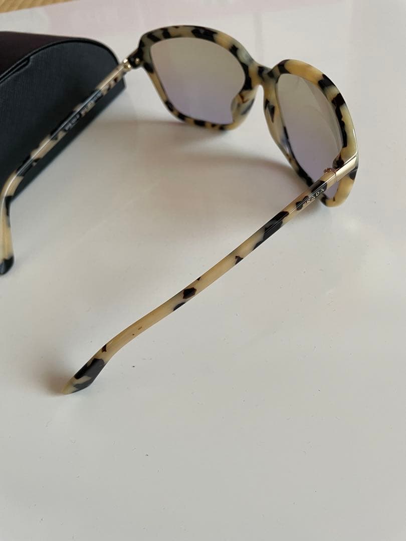 【最終価格】【新品】PRADA プラダ ベージュべっ甲フレームサングラス