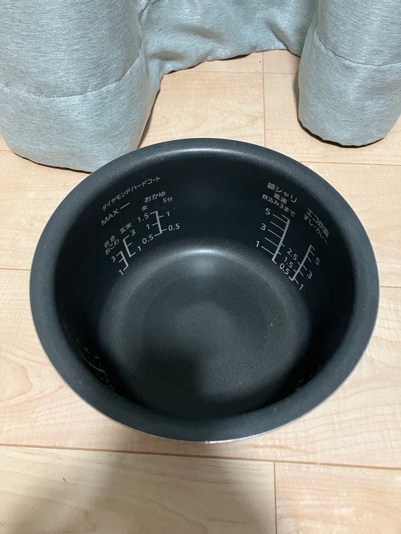 2022年製 Panasonic 炊飯器 おどり炊きSR-MPA101