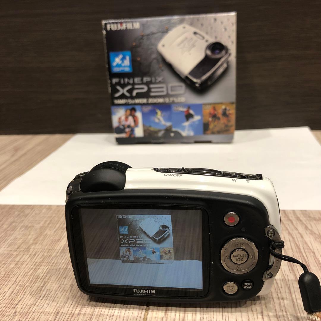 FUJIFILM FINEPIX XP30 14MP 防水デジタルカメラ