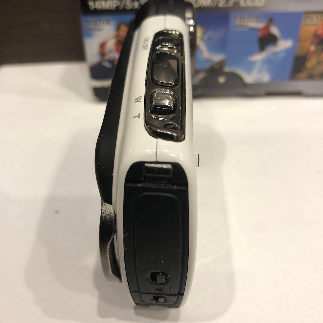 FUJIFILM FINEPIX XP30 14MP 防水デジタルカメラ