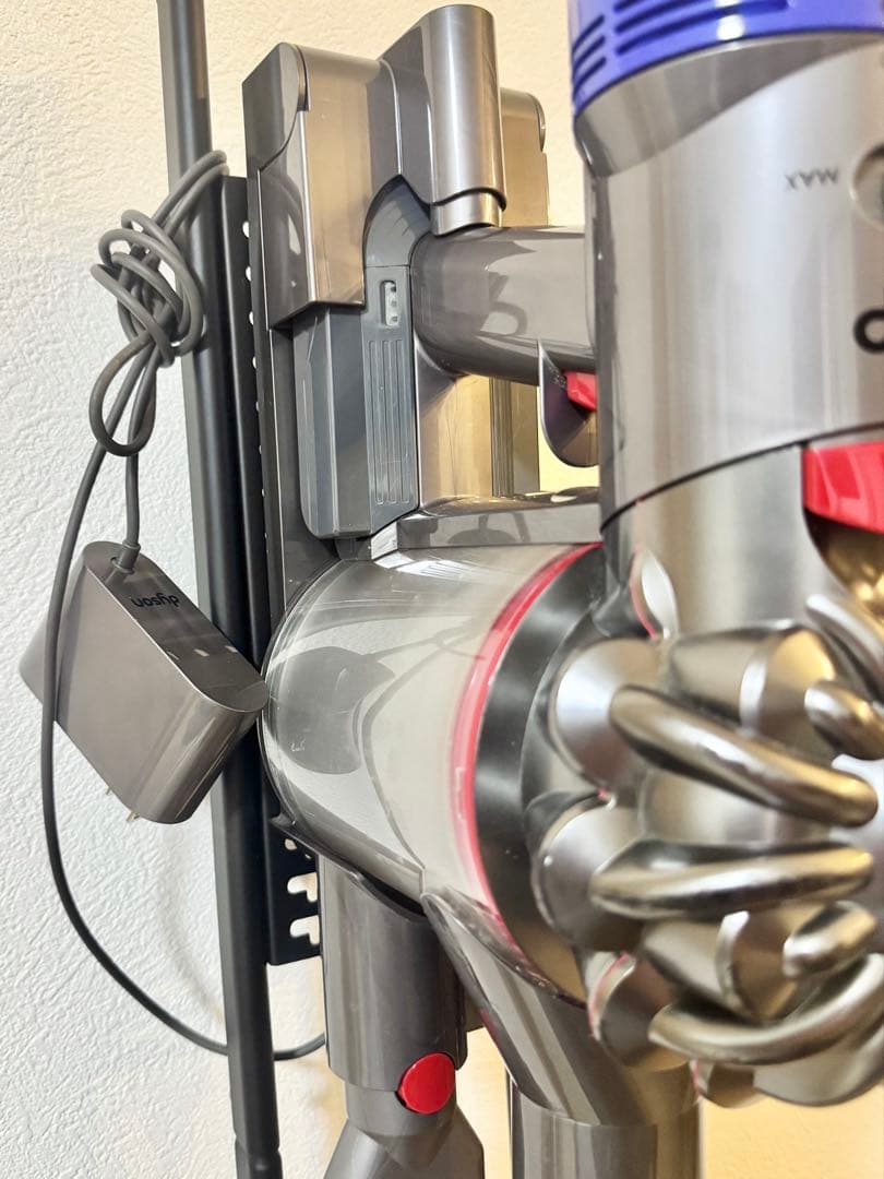 まとめ売り Dyson V8 fluffy ダイソン スタンドセット 動作確認済