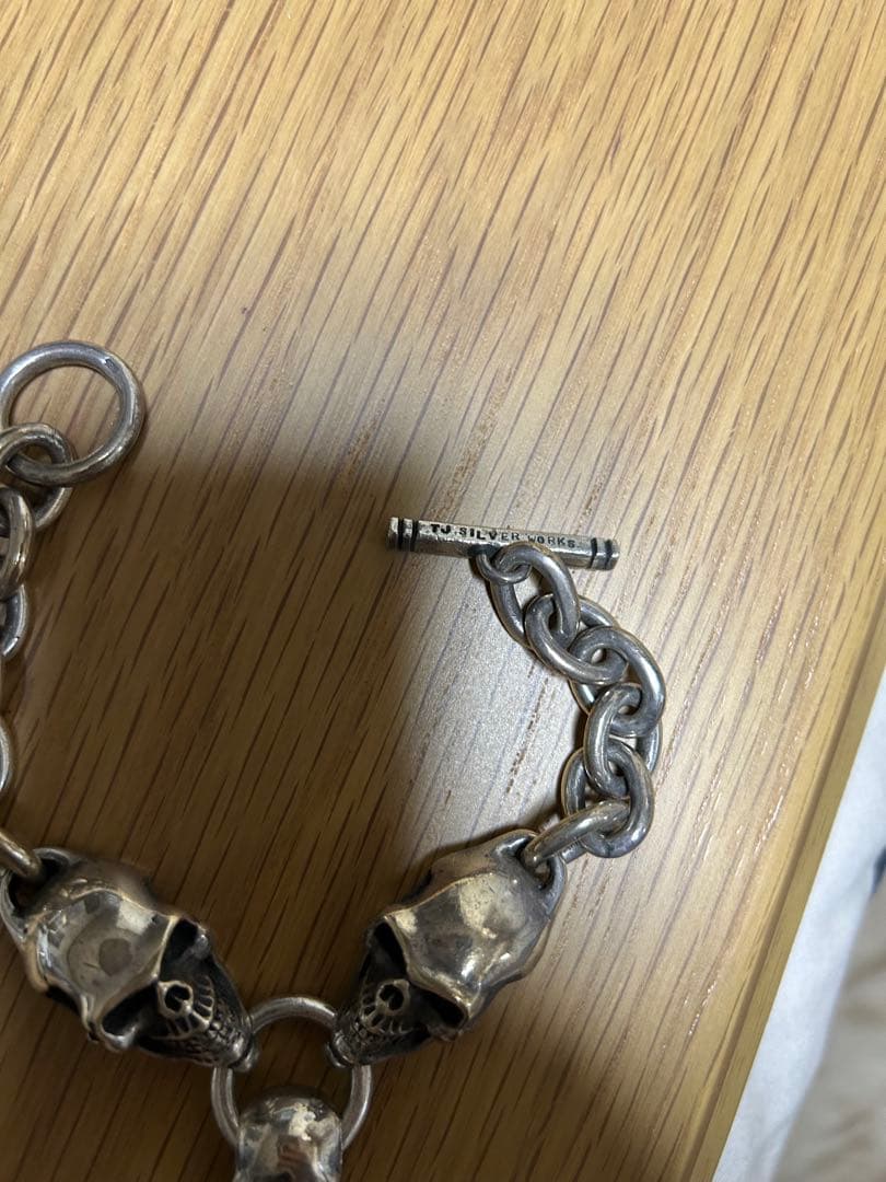 TJシルバーワ-クス製 スカルデザイン シルバーブレスレット