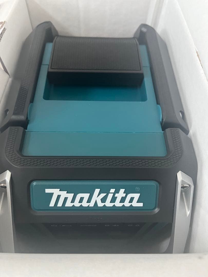【新品未使用】Makita MR113 Bluetoothラジオ　青