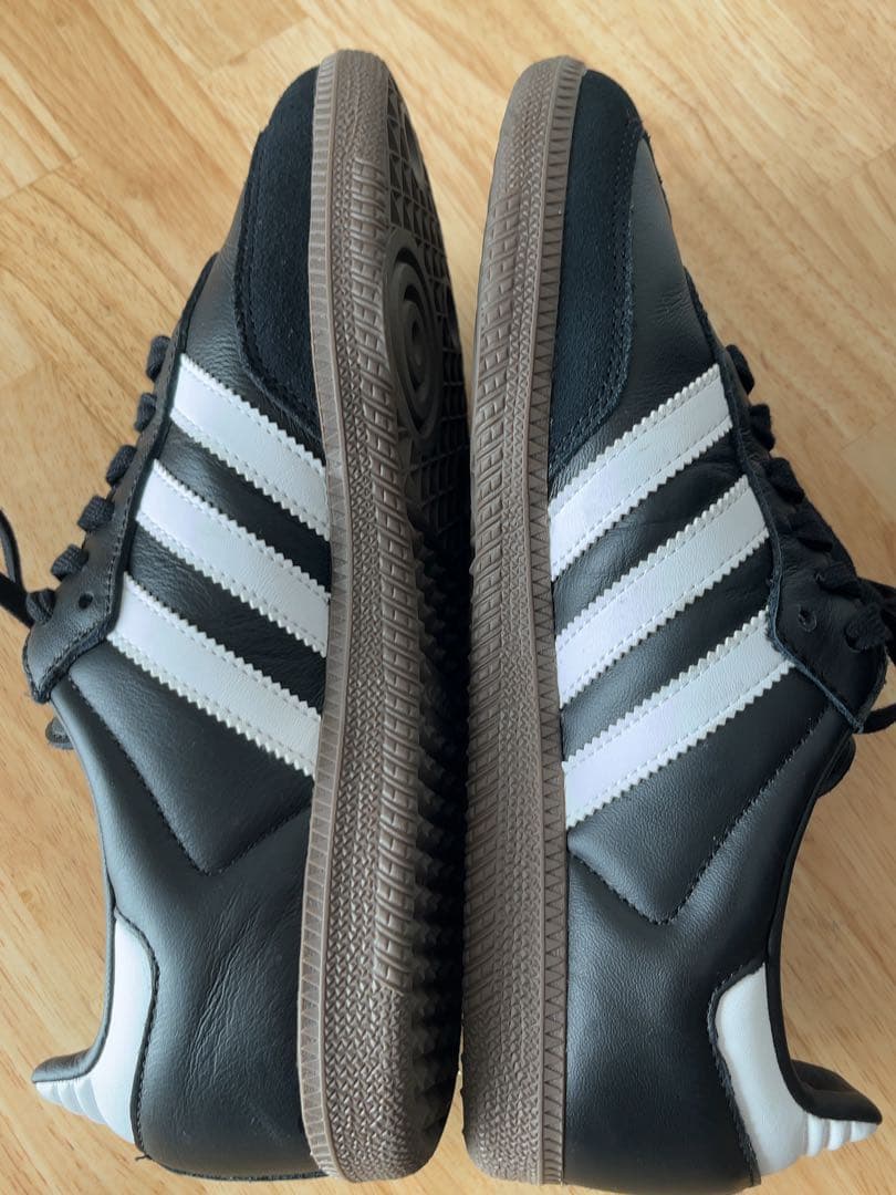 靴 adidas SAMBA 25.5