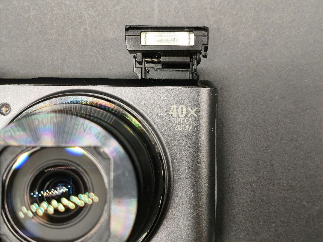 コンパクトデジカメCanon SX720HS