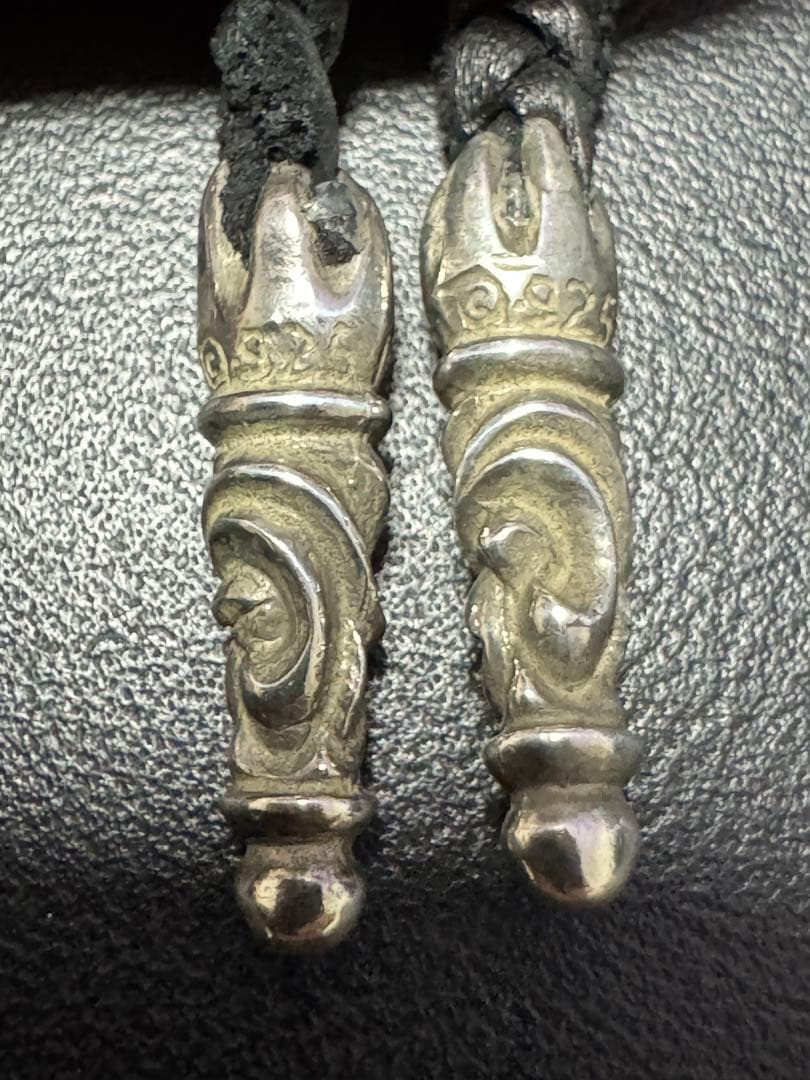 【インボイス無修正原本】クロムハーツ ラージ クロス ベイル レザー ブレード