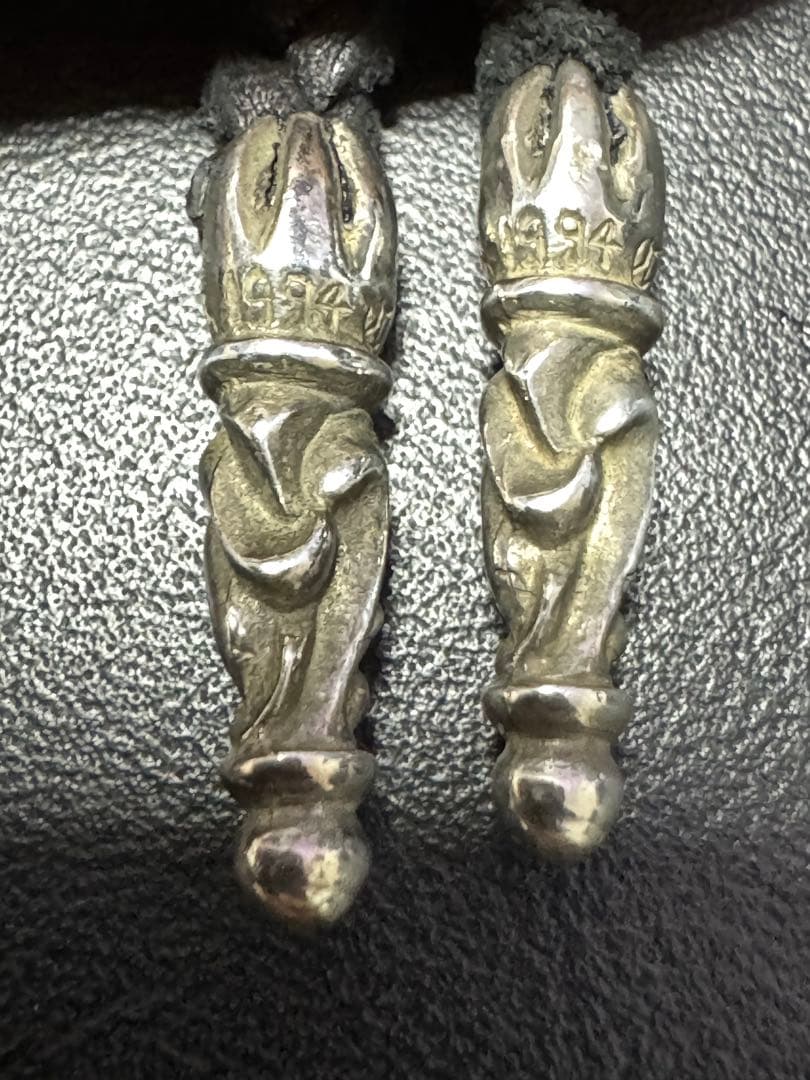 【インボイス無修正原本】クロムハーツ ラージ クロス ベイル レザー ブレード