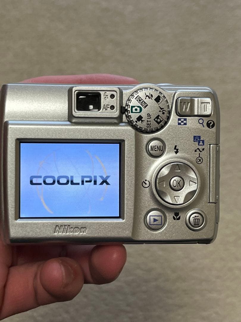 デジタルカメラ Nikon COOLPIX E5600