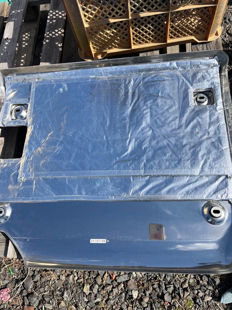 UD マフラーカバー 裏面ダメージあり