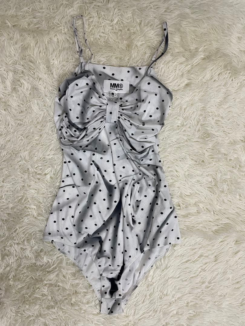 【新品タグ付き】MM6メゼンマルジェラ　ボディスーツ　キャミソール　ハートリボン