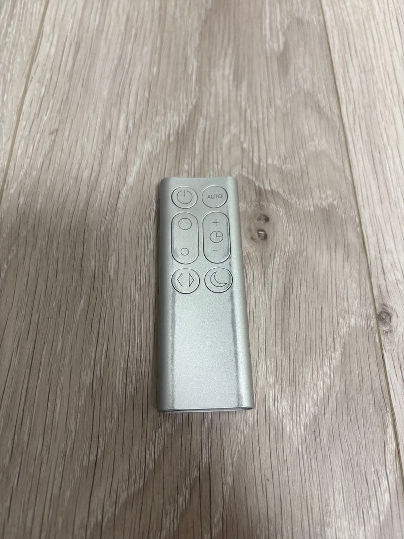 ダイソン　dyson タワーファン　空気清浄機付き　羽の無い扇風機　TP03