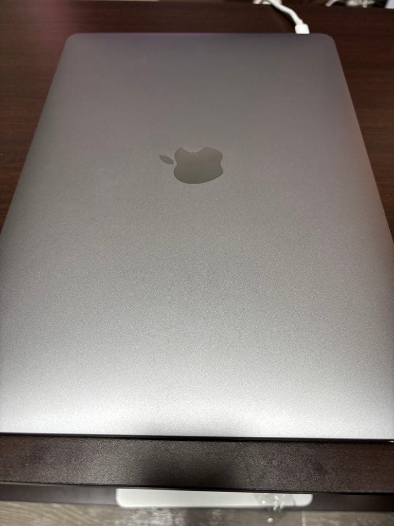 MacBook本体 MacBook Air 2020_M1/8GB/256GB 84%