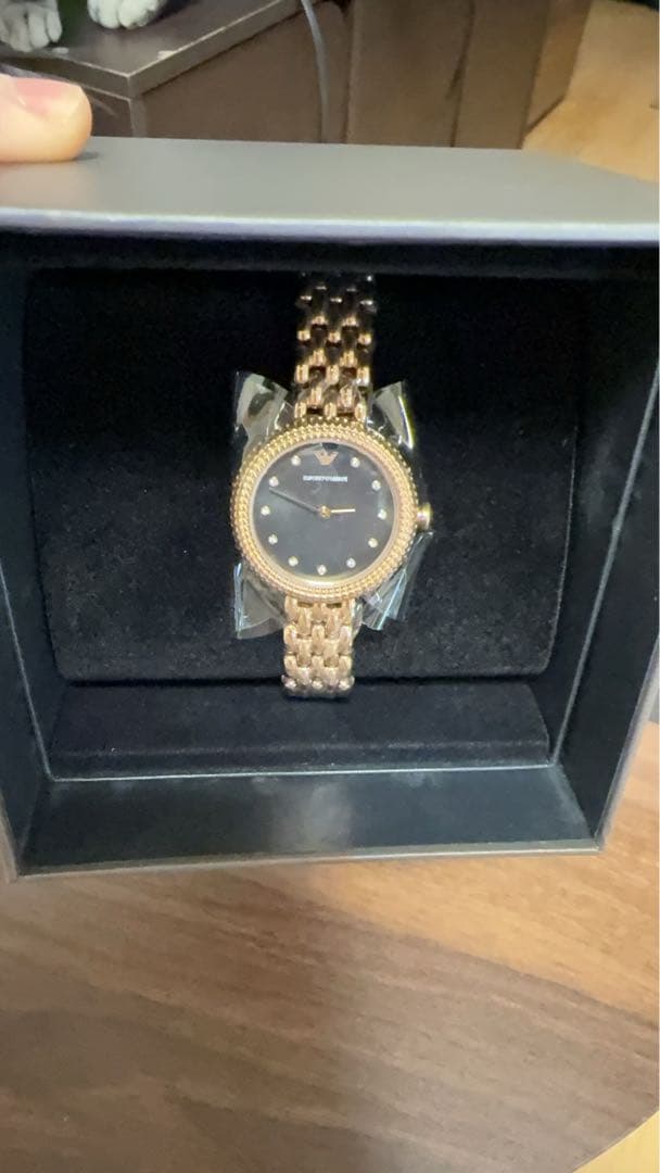 EMPORIO ARMANI ゴールド アナログ腕時計