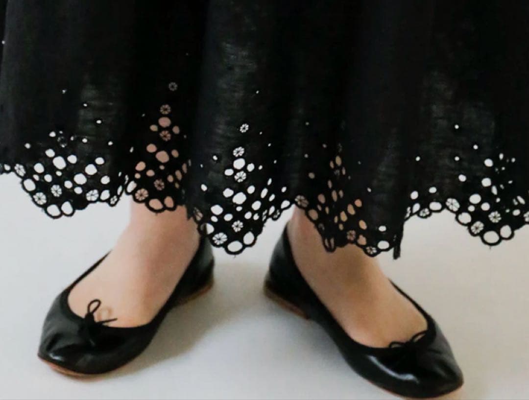 リゼッタ　ロシェル　リネン　カットワークレーススカート ブラック(ノワール)