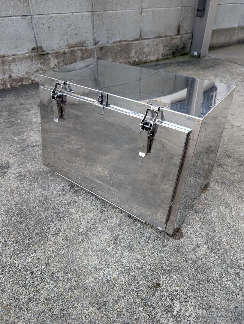 ステンレス　工具箱　トラック
