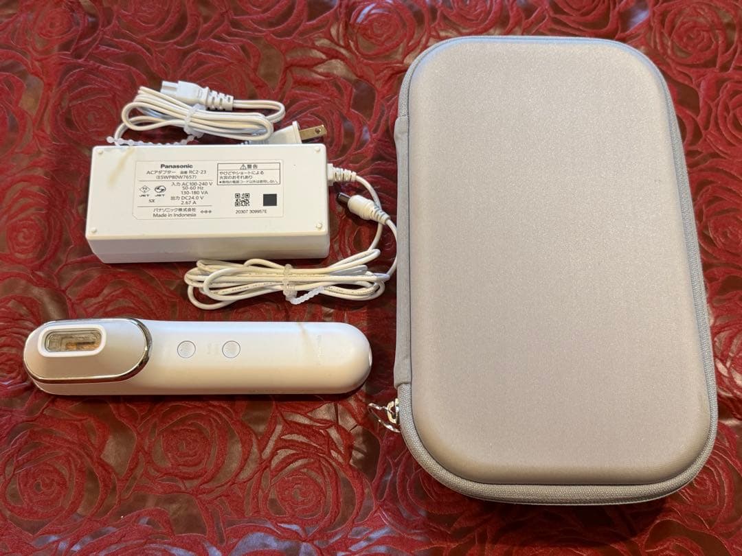 Panasonic LED美顔器 ケース付き