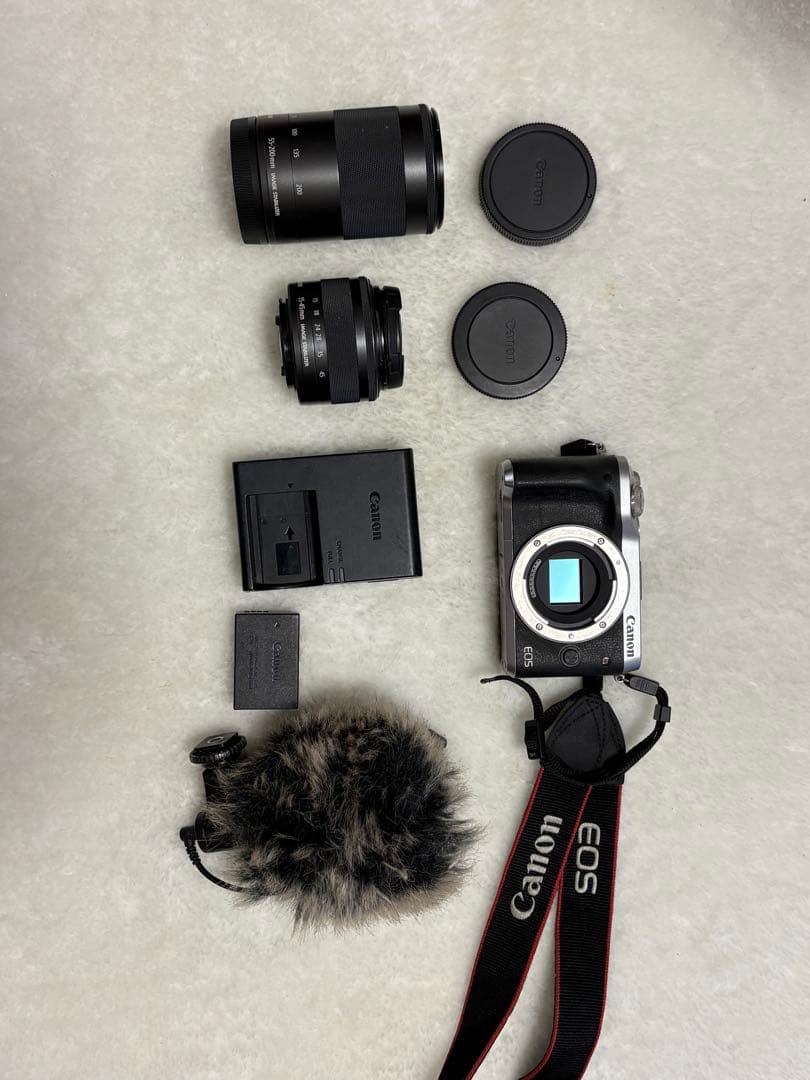 Canon EOS M6ミラーレスカメラ レンズ2本付き