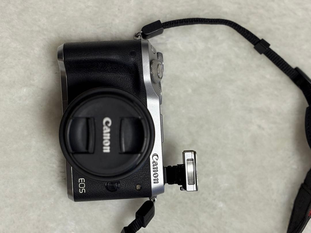 Canon EOS M6ミラーレスカメラ レンズ2本付き