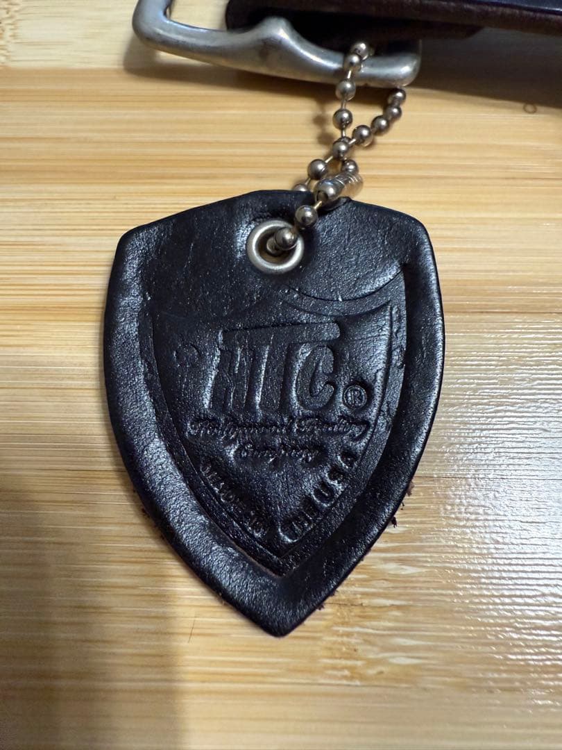 ⭐️新品⭐️HTC⭐️フラワーターコイズ⭐️シルバースタッズ⭐️ブラックレザー⭐️32インチ