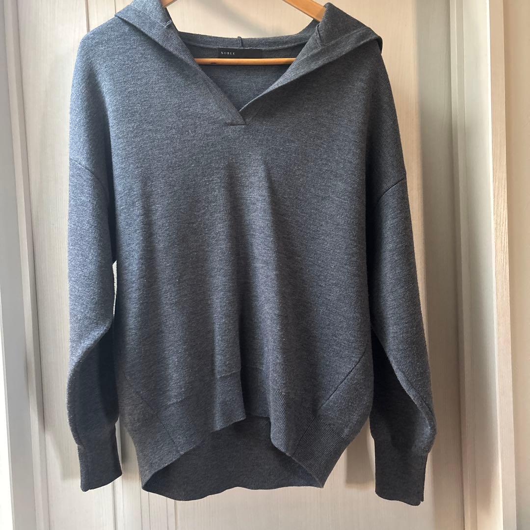 NOBLE 2024年ノーブル 接結タック編みフードプルオーバー グレーB