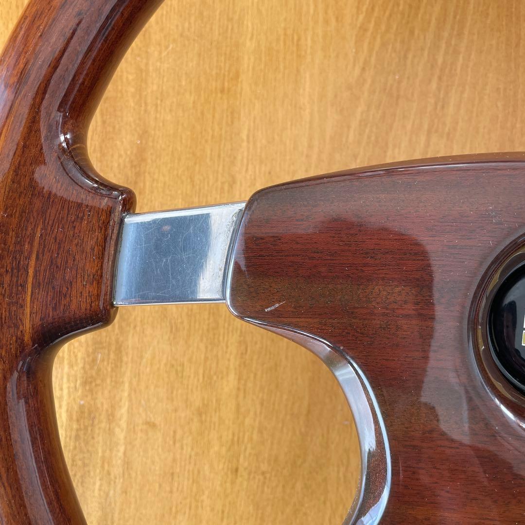 MOMOステアリングウッドハンドル