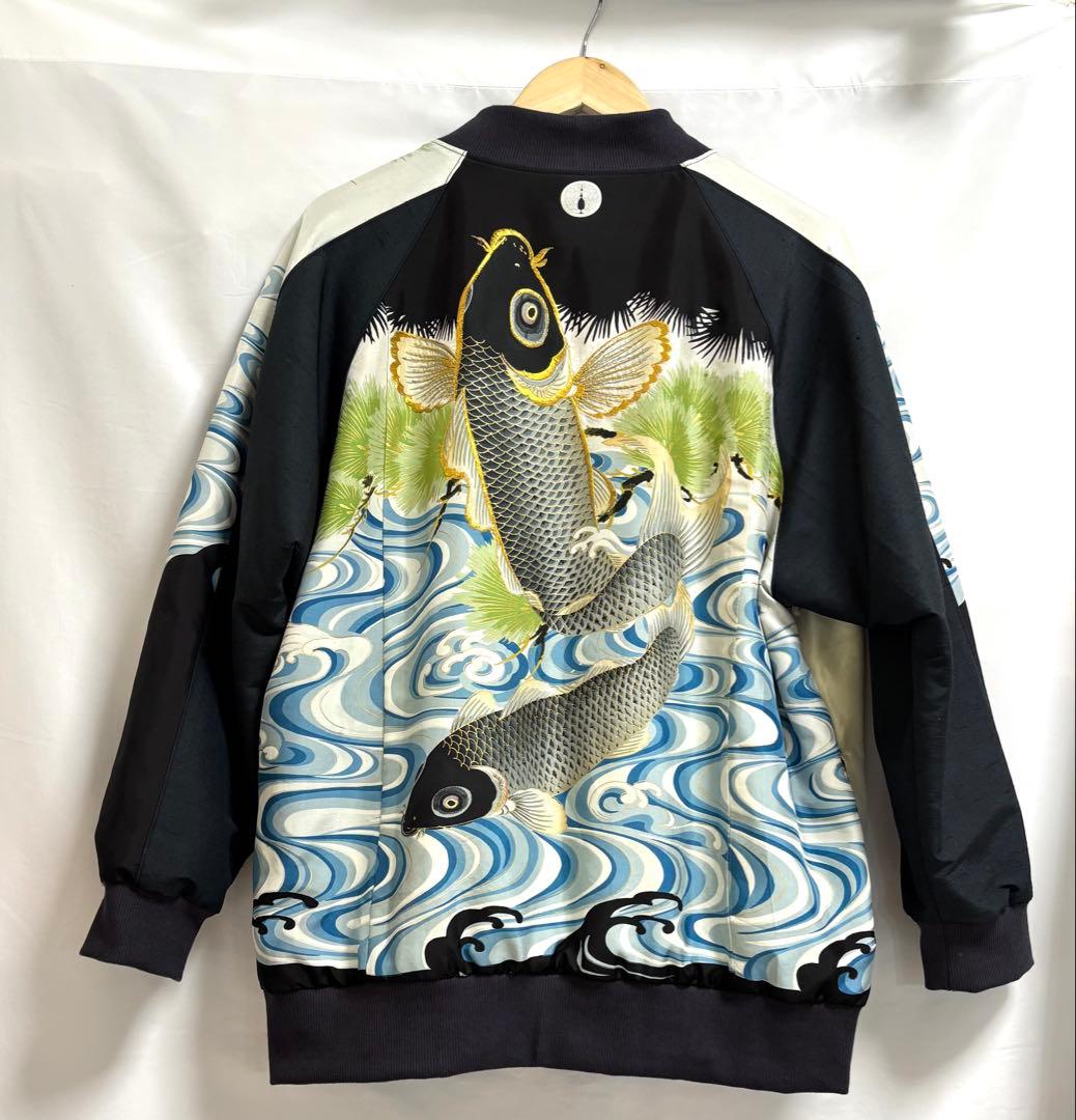 着物リメイク　100番　男児着物地　鯉柄ブルゾン　リバーシブル