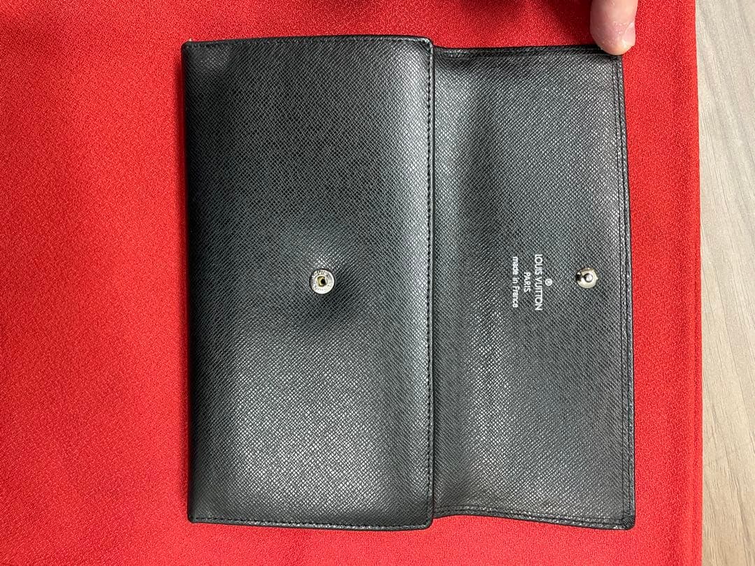LOUIS VUITTON ルイヴィトン　黒長財布