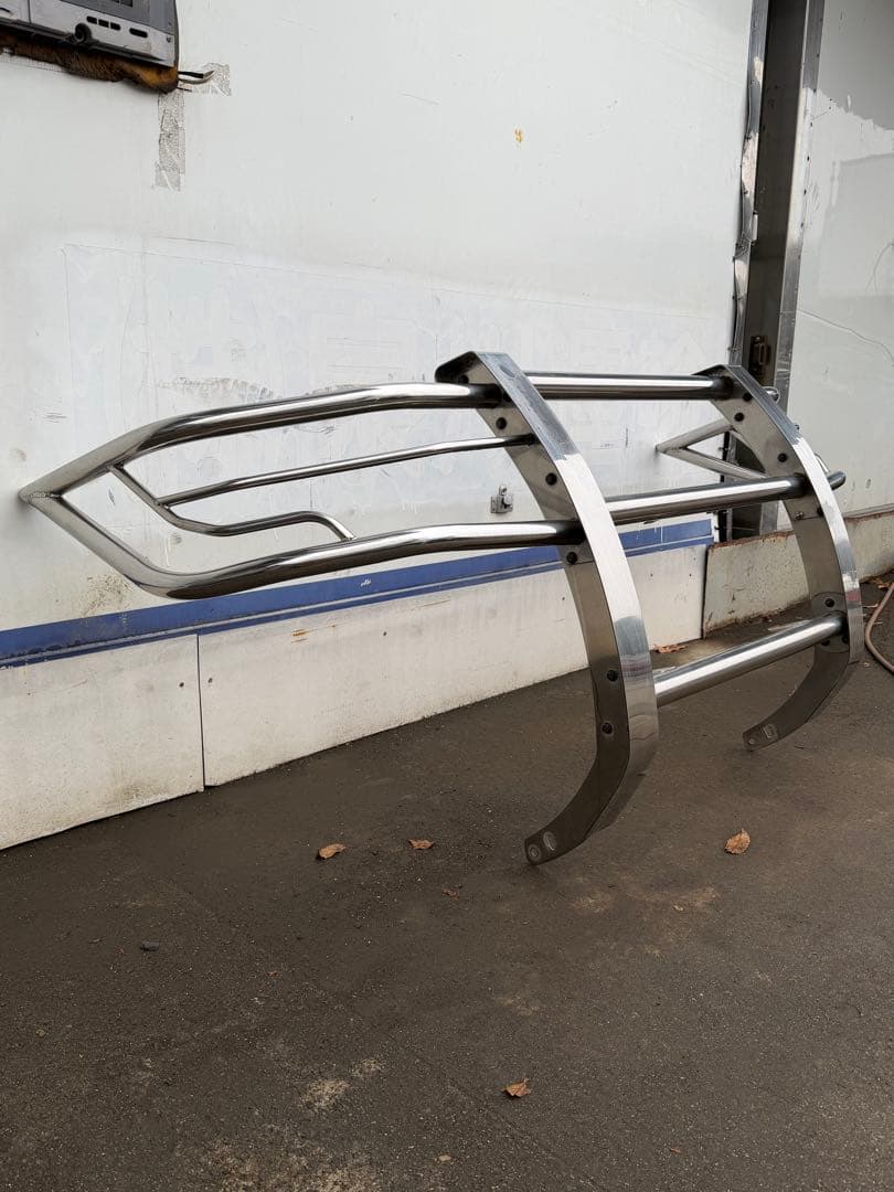 三菱 デリカD:5 フロントガードバー ブルバー ステンレス 中古