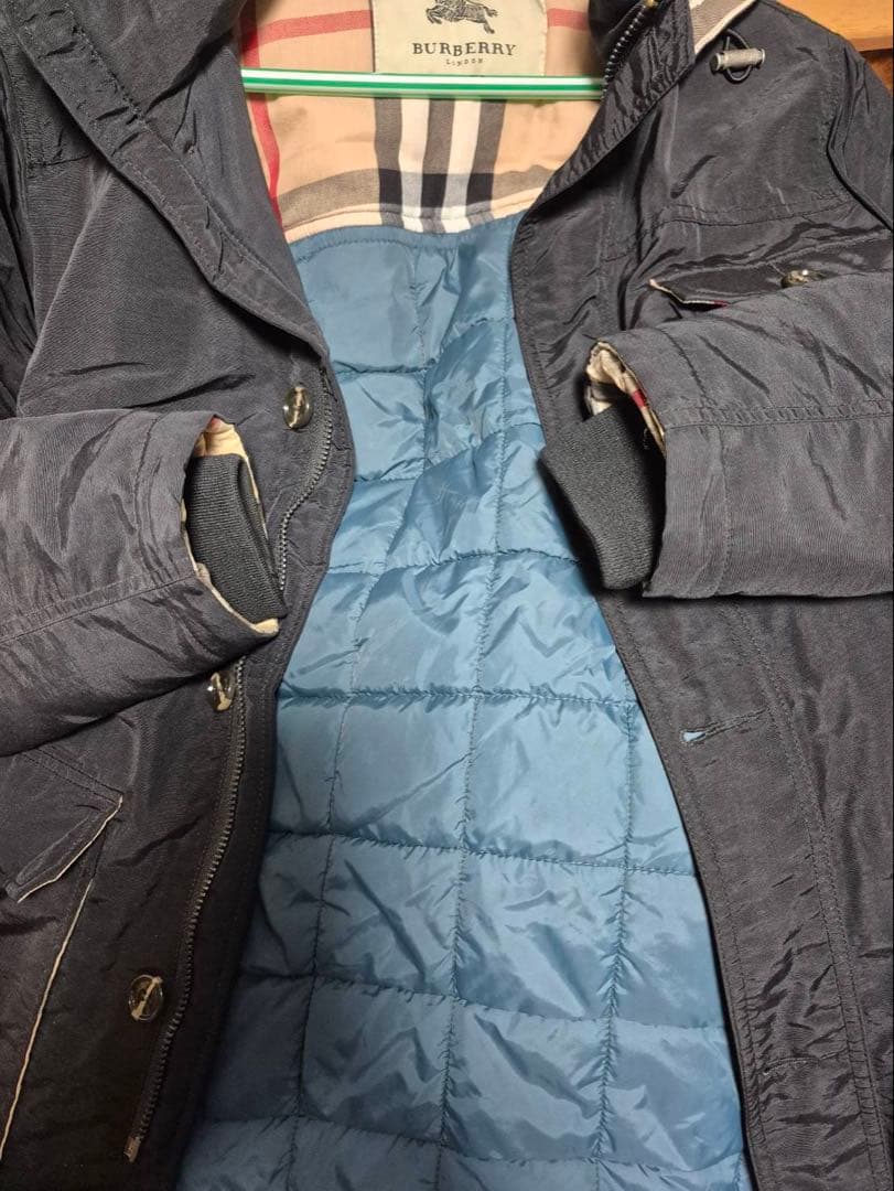 バーバリー　ナイロンコート