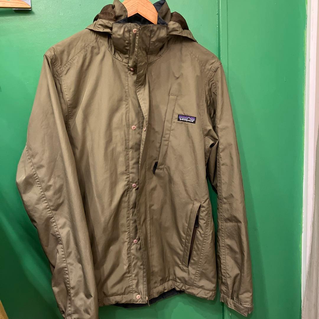 patagonia オリーブ ナイロンジャケット