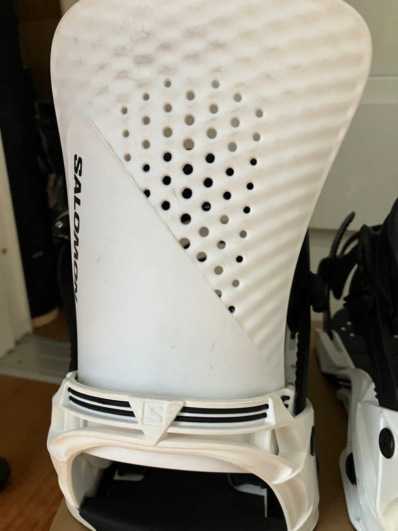 SALOMON HOLOGRAM ホログラム ビンディング M スノーボード