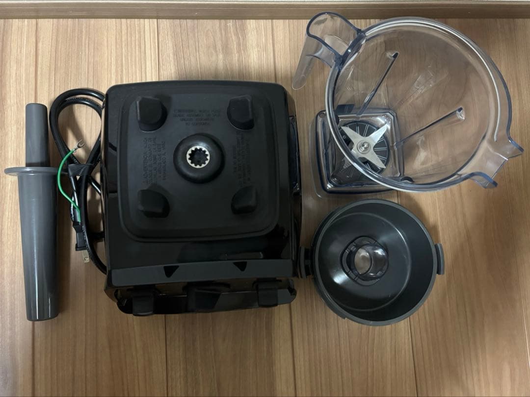 Vitamix E310 ブラック ブレンダー　VM2020 1台8役