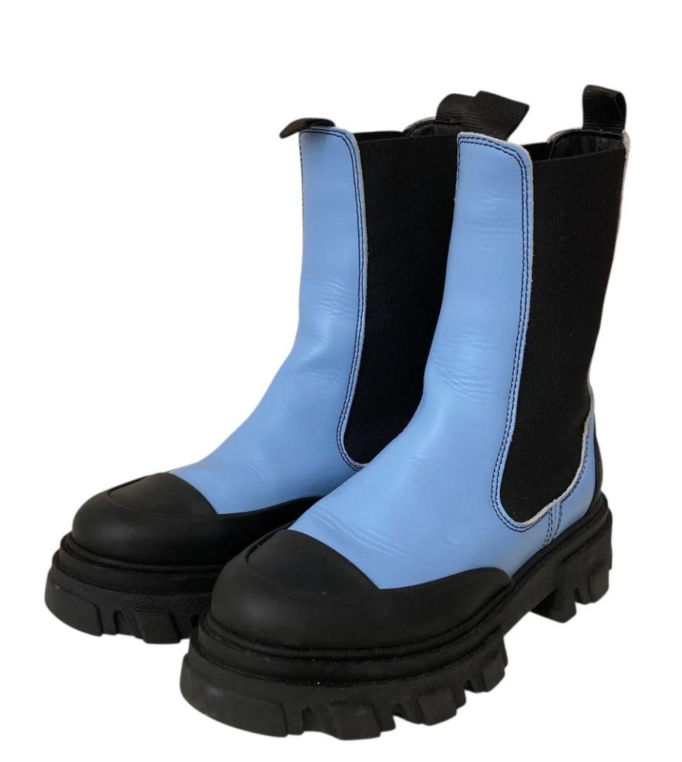 Ganni(ガニー)チェルシーブーツ