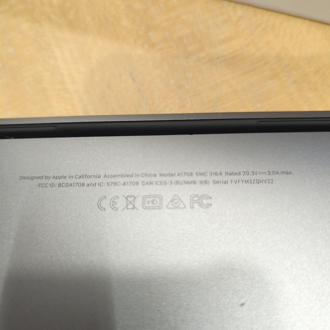 MacBook Pro 13-inch 2017 本体