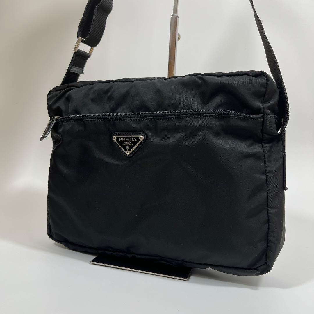 ✨美品✨希少サイズ✨PRADA　カメラバッグ　ナイロン　三角ロゴ　ブラック