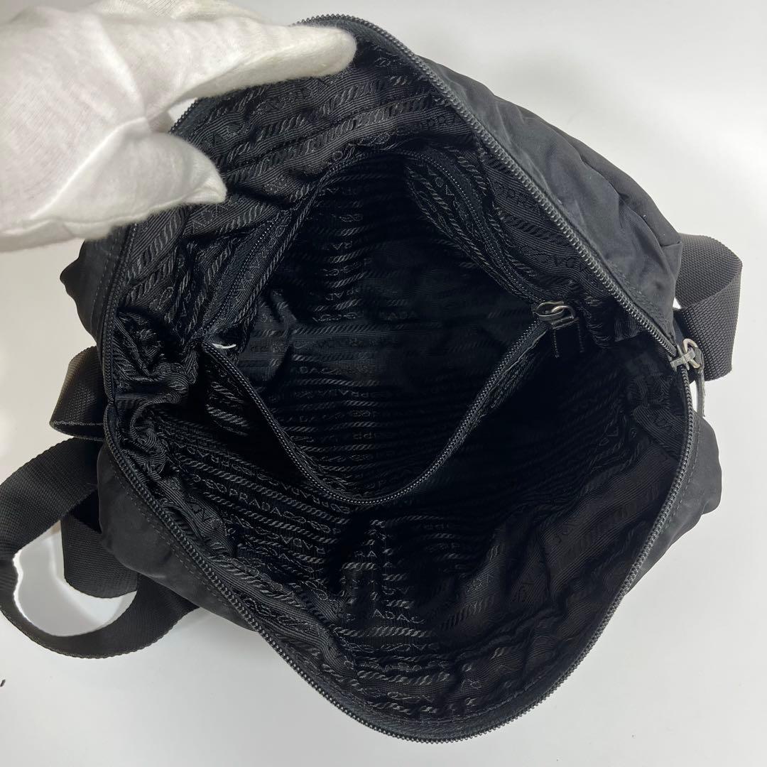 ✨美品✨希少サイズ✨PRADA　カメラバッグ　ナイロン　三角ロゴ　ブラック