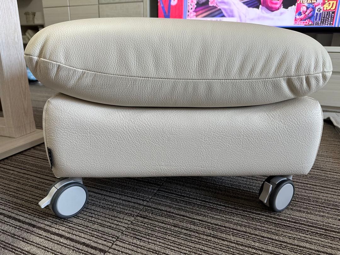 専用です。本革⭐︎オットマン