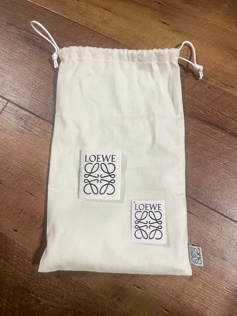 りょう LOEWE ロエベ　カメラボディバッグ