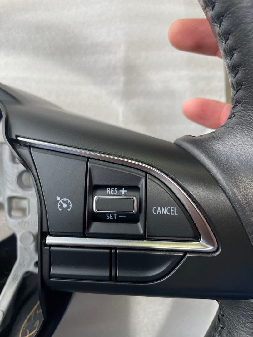 スズキ純正ジムニーJB64Wハンドル