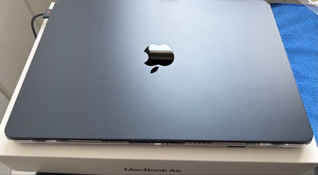 ＊N◎＊ さま専用　M2チップ搭載　美品　MacBook Air