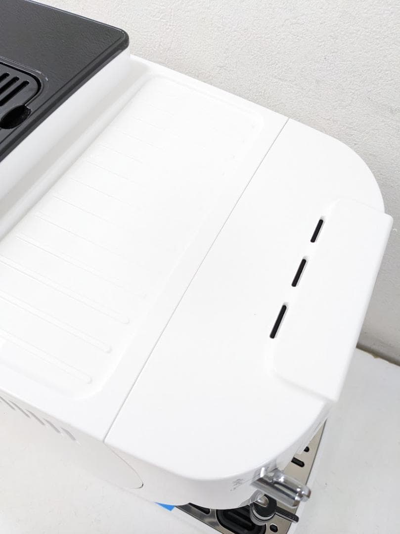 デロンギ ECAM22020W コーヒーメーカー エスプレッソマシン